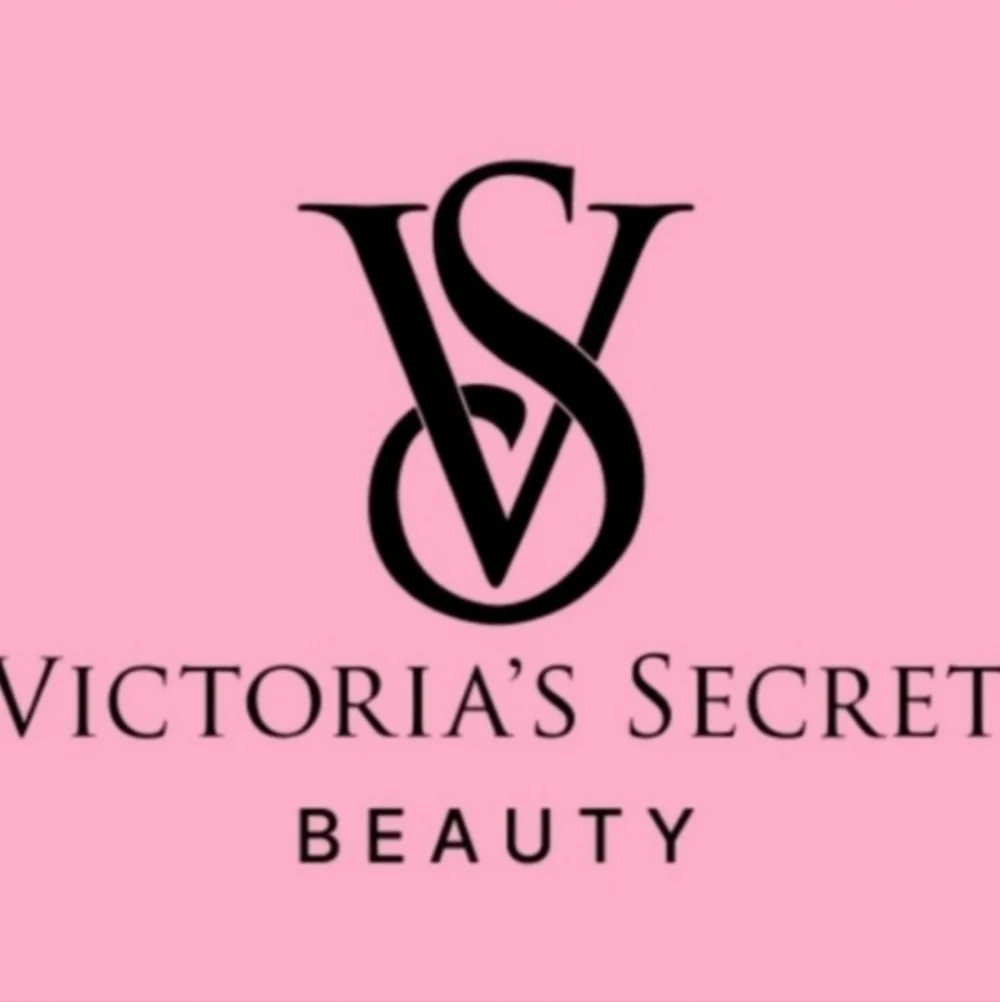 🆕️RARE Victoria's Secret Tickled Pink Lip Liner